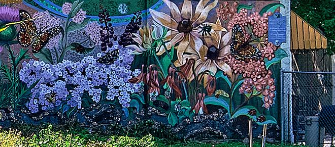 card house mural flowers closeup 1 2
